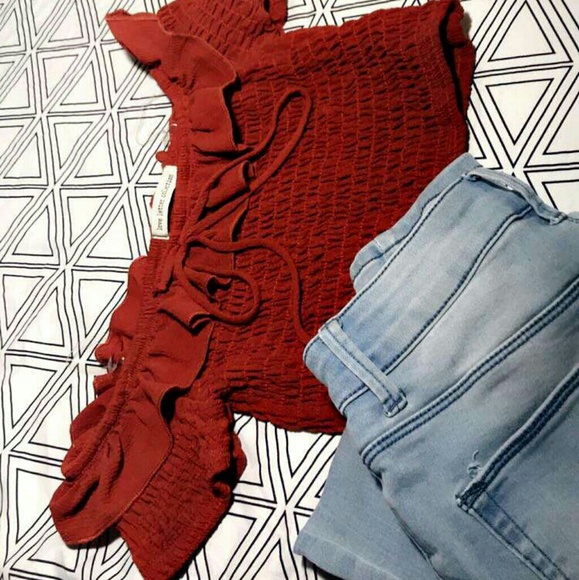 Off the shoulder - Picture 2 of 4